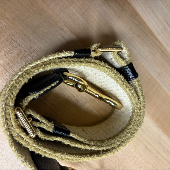 NWOT Marc Jacobs Cream, Gold, and Black Strap with Gold Accents - Picture 5 of 7